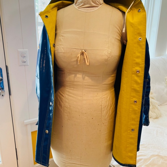 Vintage Aqua Sheen Rain Slicker  * Brilliant Shiny Blue Raincoat * medium/large - Picture 5 of 16